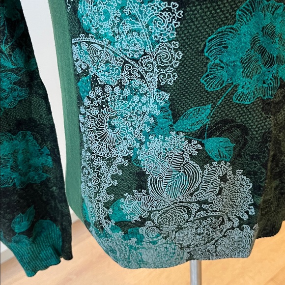 Desigual Green Knit Sweater with Gold stitched Logo - Picture 4 of 11